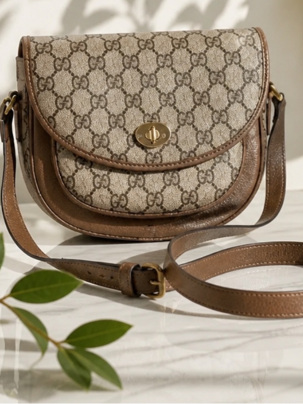 Authentic Gucci Shoulder /Crossbody Bag.